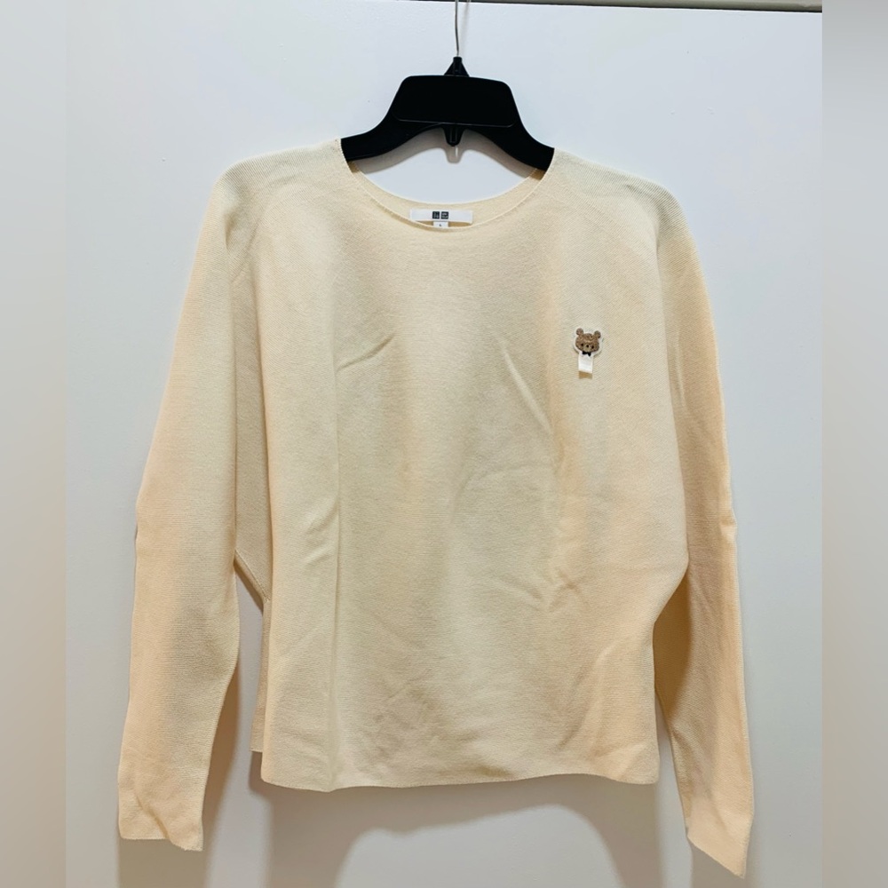 Uniqlo Cream Bear 🐻 Patch Knit Sweater 100% Cotton